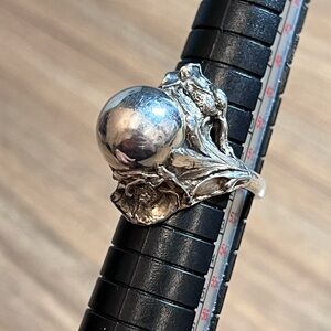 Vintage 925 Sterling Silver Modernist Brutalist Round Sphere Band Ring size 6